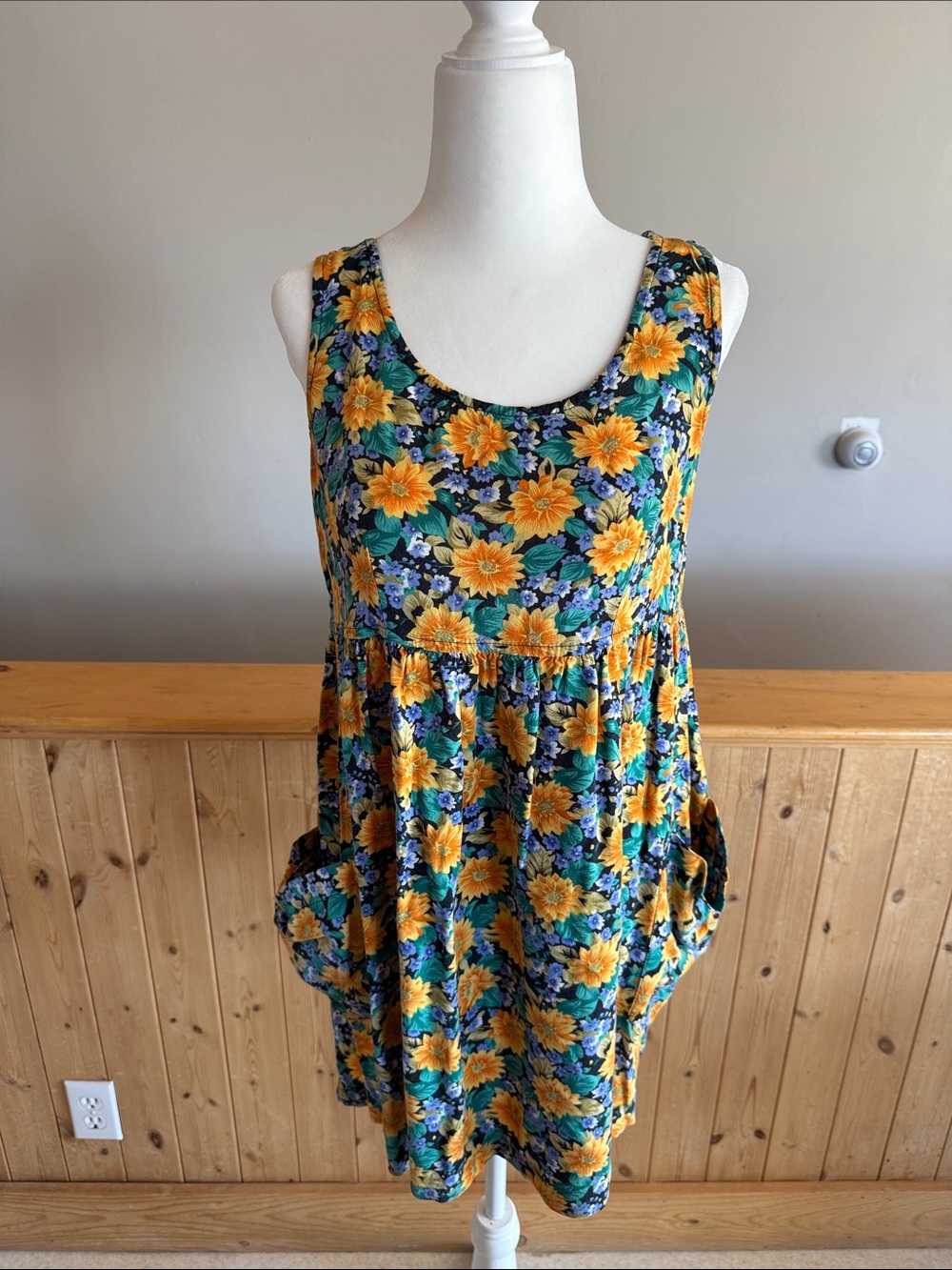Vintage Sunflower Floral Sleeveless Tunic Dress in Yellow and Green
